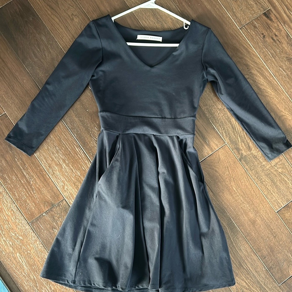 Navy blue women’s long sleeve casual dress with pockets